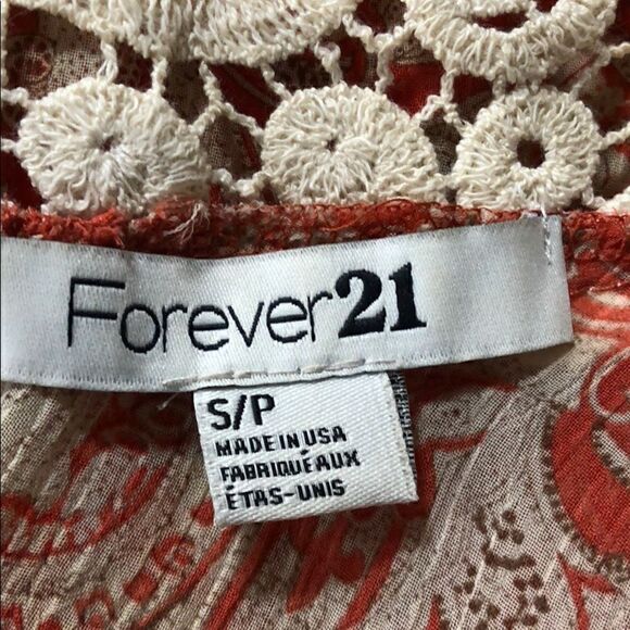 🛍️Forever 21 Fun top sheer with lace neckline - Picture 2 of 7